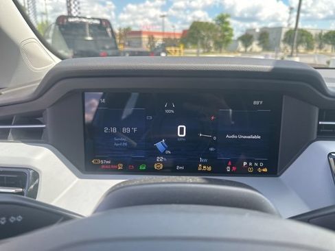 New 2027 Chevrolet Bolt LT w/ Comfort Package FWD image 21