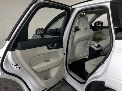 Used 2025 Volvo XC60 B5 Ultra w/ Protection Package Premier image 32