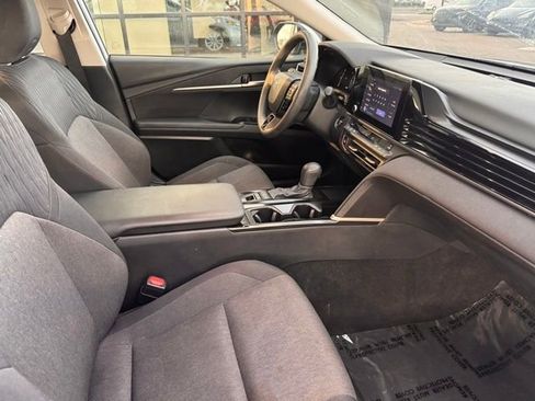 Used 2025 Toyota Camry LE image 22