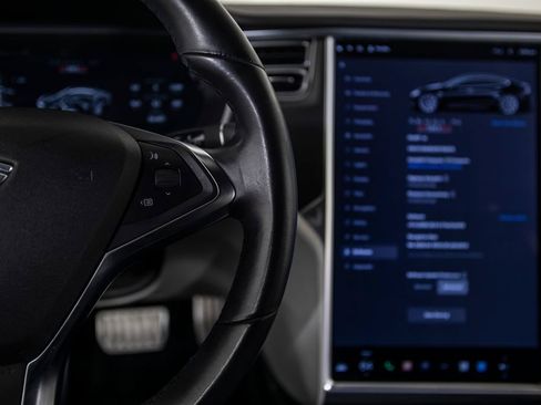 Used 2016 Tesla Model S P90D image 35