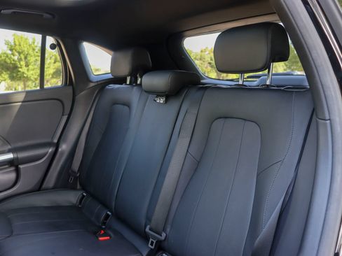 Used 2021 Mercedes-Benz GLA 250 w/ Premium Package image 17