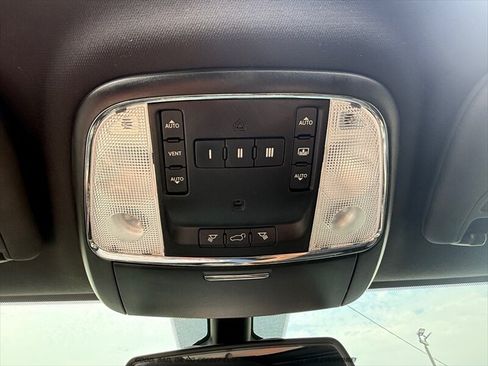 Used 2014 Jeep Grand Cherokee Overland AWD/4WD image 30