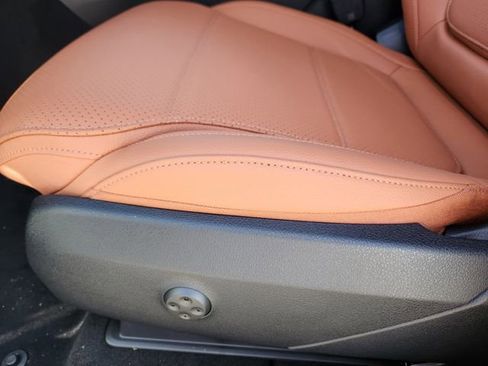 New 2026 Mercedes-Benz GLC 300 4MATIC image 9