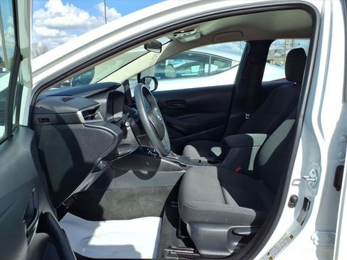 Used 2024 Toyota Corolla LE image 15