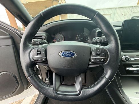 Used 2020 Ford Explorer XLT RWD image 16