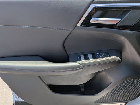 New 2026 Nissan Rogue SL AWD/4WD image 13