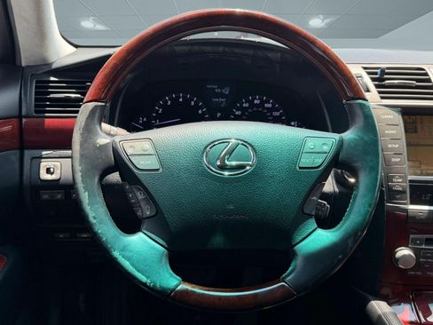 Used 2011 Lexus LS 460 L w/ Luxury Pkg RWD image 15