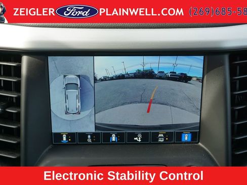 Used 2023 GMC Acadia SLT w/ Elevation Edition AWD/4WD image 19