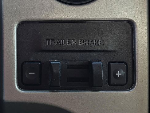 Used 2014 Ford F150 XLT w/ Equipment Group 301A Mid image 16