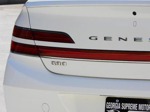 Used 2020 Genesis G90 3.3T Premium image 12