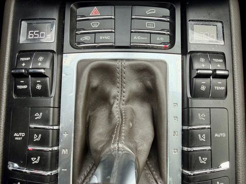 Used 2018 Porsche Macan image 34