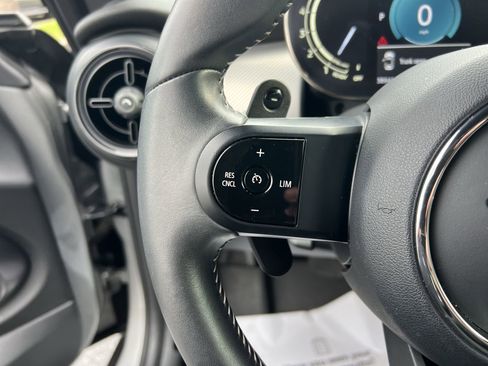 Used 2023 MINI Cooper S image 19