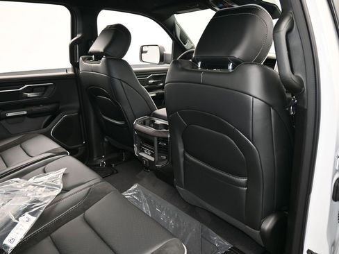 Used 2025 RAM 1500 Laramie image 36