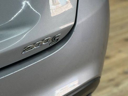 Used 2015 Chrysler 200 S FWD image 7