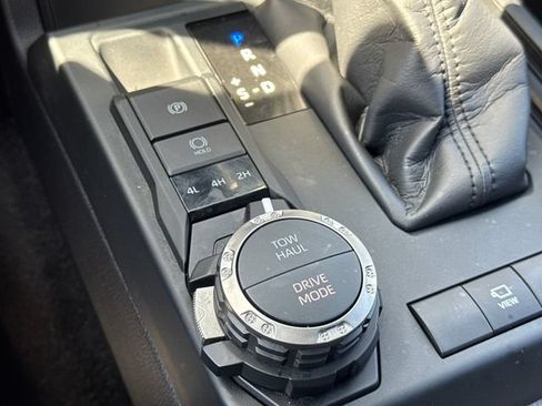 Used 2025 Toyota 4Runner TRD Sport Premium AWD/4WD image 31