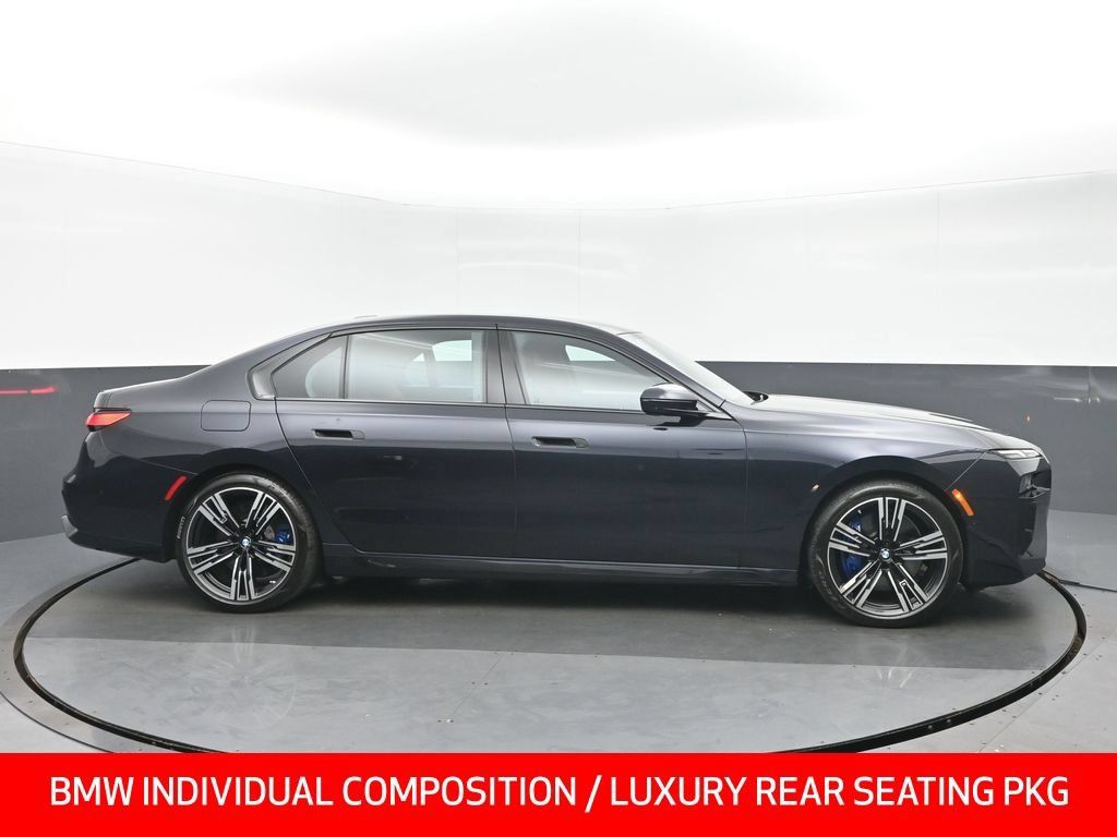 Used 2023 BMW 760i xDrive w/ Luxury Rear Seating Package AWD/4WD image 2