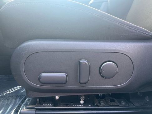 Used 2025 Hyundai Kona SEL image 14