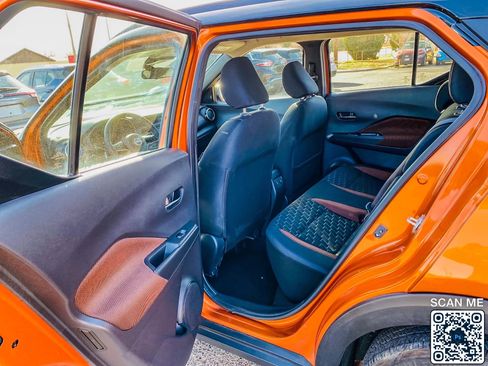 Used 2023 Nissan Kicks SR image 13