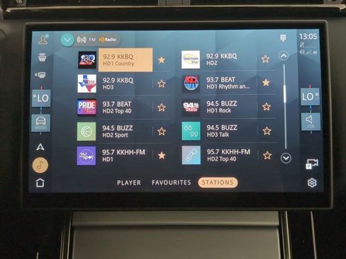 Used 2025 Land Rover Range Rover Velar S image 23