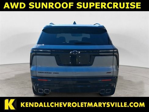 Used 2024 Chevrolet Traverse RS image 4