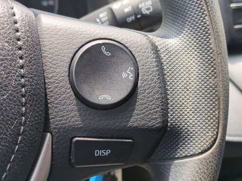 Used 2016 Toyota RAV4 LE FWD image 17