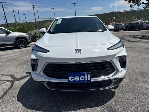 Certified 2026 Buick Encore GX Preferred w/ Comfort Package image 2