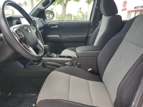 Used 2023 Toyota Tacoma TRD Off-Road RWD image 18