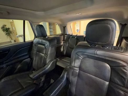 Used 2023 Lincoln Aviator Reserve image 17