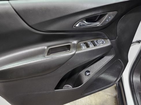 Used 2024 Chevrolet Equinox LT AWD/4WD image 28