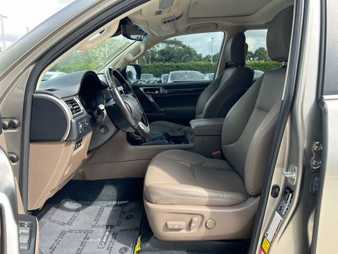 Certified 2023 Lexus GX 460 Premium w/ Accessory Package AWD/4WD image 12