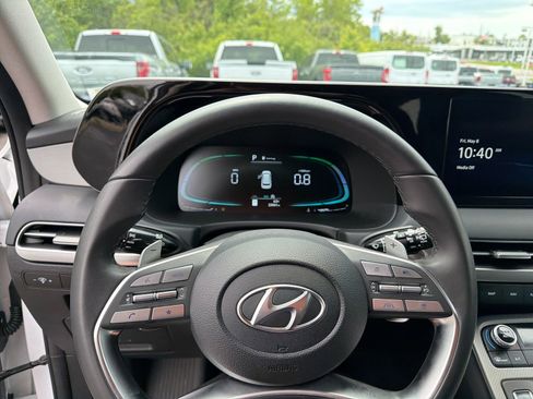 Used 2025 Hyundai Palisade SEL FWD image 14