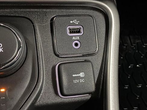 Used 2018 Jeep Compass Latitude w/ Popular Equipment Group image 21