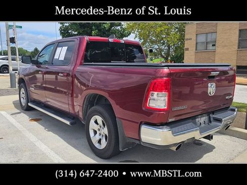 Used 2019 RAM 1500 4x4 Crew Cab image 3