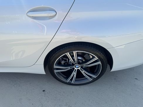 Used 2024 BMW 330i Sedan w/ Premium Package RWD image 34