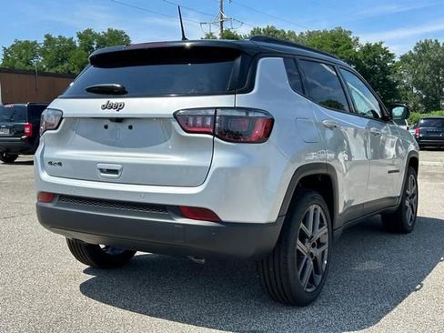 New 2025 Jeep Compass Limited w/ Sun & Sound Group image 3