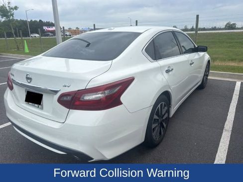 Used 2018 Nissan Altima 2.5 SV FWD image 5