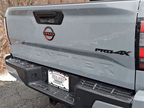 Used 2024 Nissan Frontier PRO-4X w/ Pro Convenience Package image 24