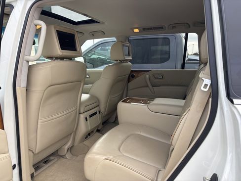 Used 2014 INFINITI QX80 2WD w/ Theater Package image 17
