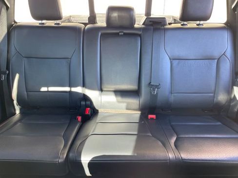 Used 2022 Ford F150 Lariat w/ Equipment Group 502A High image 35