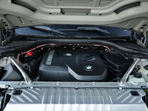 Certified 2025 BMW X3 xDrive30i w/ M Sport Package image 29