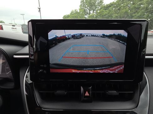 Used 2024 Toyota Corolla LE FWD image 22