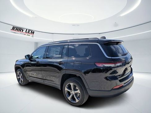 New 2026 Jeep Grand Cherokee L Limited w/ Luxury Tech Group II AWD/4WD image 5
