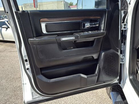 Used 2016 RAM 2500 Laramie w/ Convenience Group AWD/4WD image 13