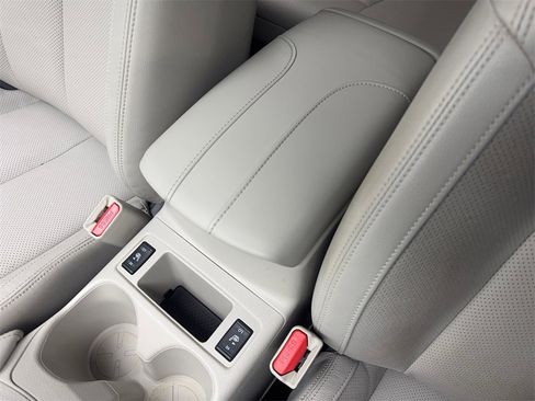 Used 2019 Nissan Rogue Sport SL w/ Premium Package image 69