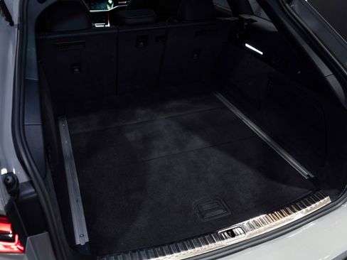 Used 2022 Audi RS 6 image 36