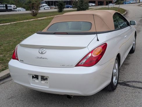 Used 2006 Toyota Solara SLE image 7