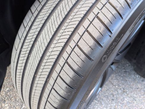 Used 2025 Tesla Model 3 image 12