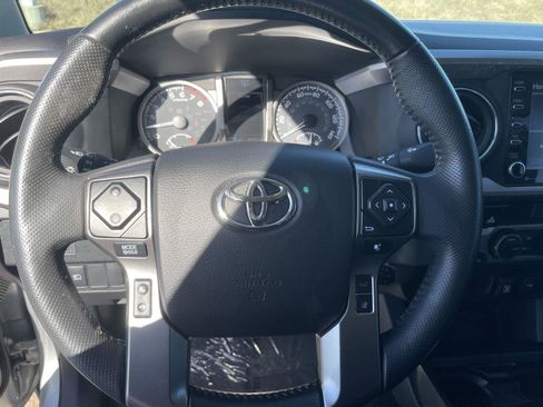 Used 2022 Toyota Tacoma SR5 image 16