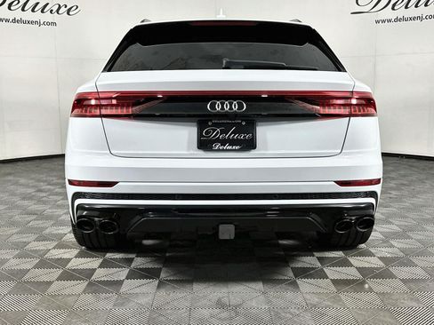 Used 2019 Audi Q8 Premium Plus w/ Premium Plus AWD/4WD image 5
