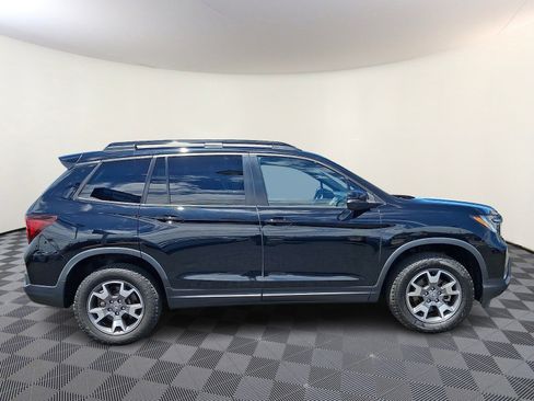 Used 2023 Honda Passport TrailSport image 8